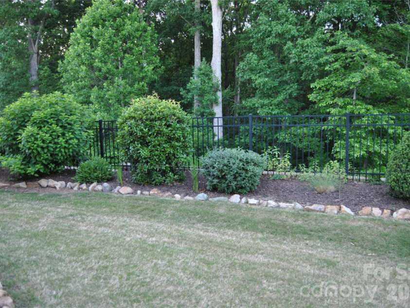 1113 Mayapple Way, Belmont, NC 28012.  MLS# CAR4341504, YatesRealty ID 13965. 