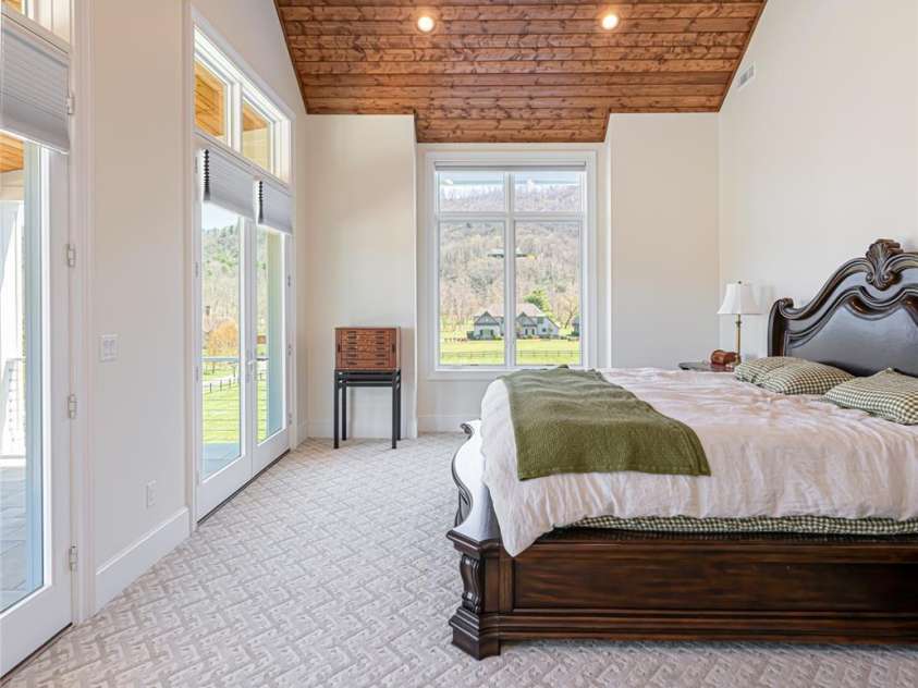 5 Sweetgrass Lane, Fletcher, NC 28732.  MLS# CAR4238739, YatesRealty ID 13965. 