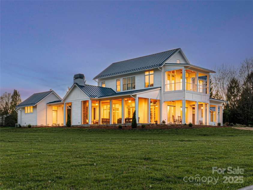 5 Sweetgrass Lane, Fletcher, NC 28732.  MLS# CAR4238739, YatesRealty ID 13965. 