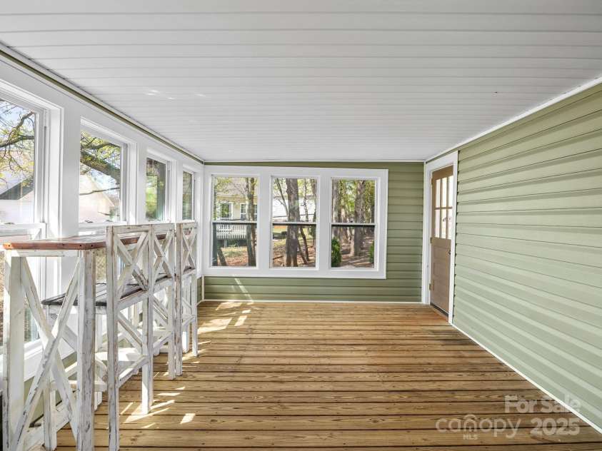 242 Clark Road, Inman, SC 29349.  MLS# CAR4244481, YatesRealty ID 13966. 