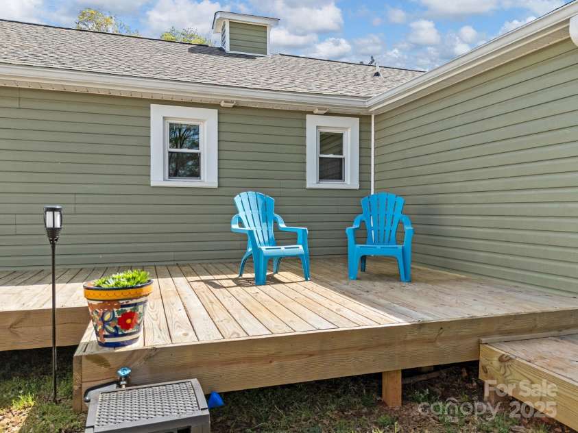242 Clark Road, Inman, SC 29349.  MLS# CAR4244481, YatesRealty ID 13966. 