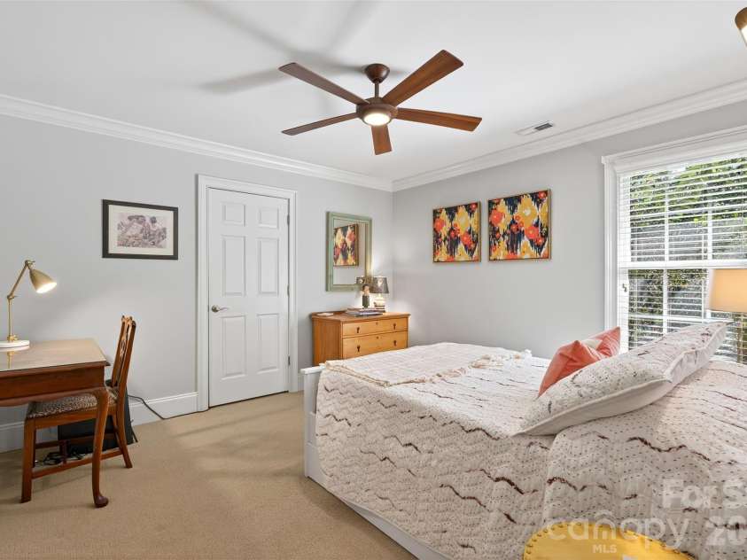 823 Inverness Circle, Spartanburg, SC 29306.  MLS# CAR4321073, YatesRealty ID 13966. 2nd level bedroom 3