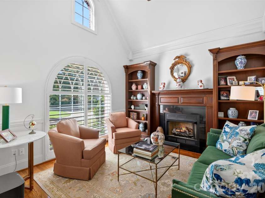 823 Inverness Circle, Spartanburg, SC 29306.  MLS# CAR4321073, YatesRealty ID 13966. Library / Office