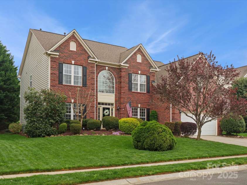809 Circle Trace Road, Monroe, NC 28110.  MLS# CAR4228810, YatesRealty ID 13967. 