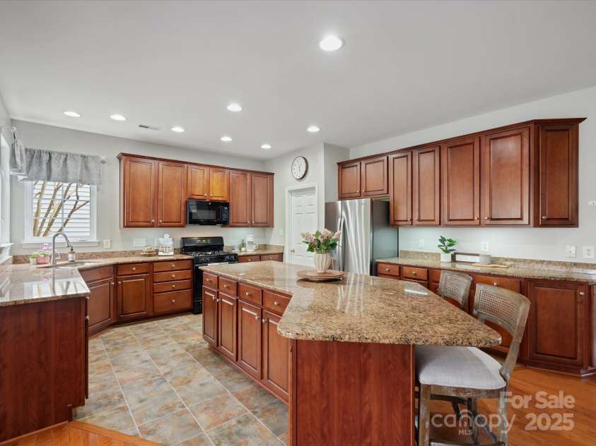 809 Circle Trace Road, Monroe, NC 28110.  MLS# CAR4228810, YatesRealty ID 13967. 