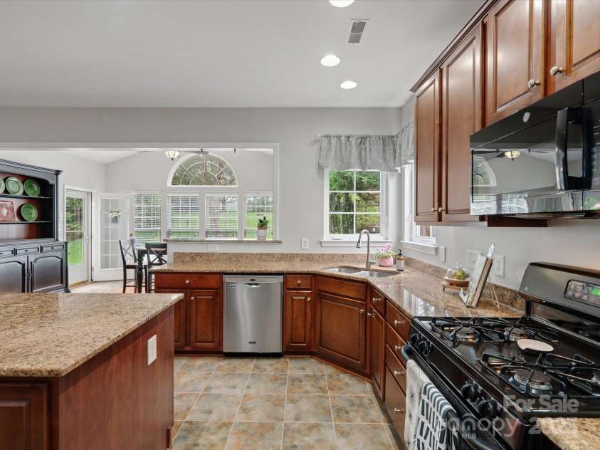 809 Circle Trace Road, Monroe, NC 28110.  MLS# CAR4228810, YatesRealty ID 13967. 