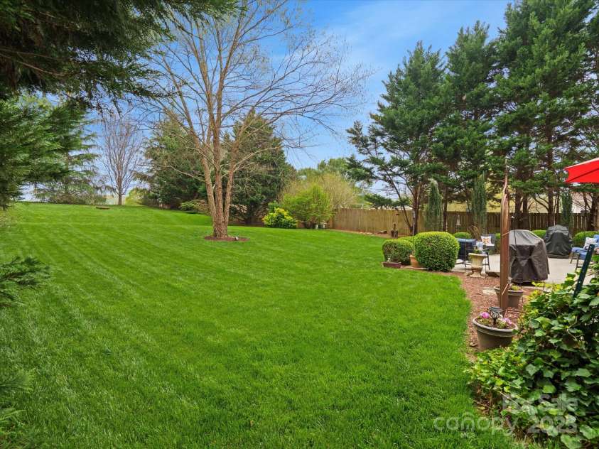 809 Circle Trace Road, Monroe, NC 28110.  MLS# CAR4228810, YatesRealty ID 13967. 