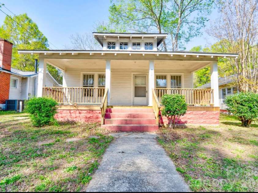 312 Clegg Street, Shelby, NC 28150.  MLS# CAR4363819, YatesRealty ID 13968. 