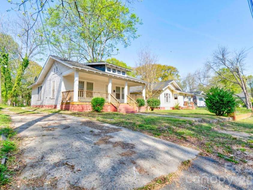 312 Clegg Street, Shelby, NC 28150.  MLS# CAR4363819, YatesRealty ID 13968. 