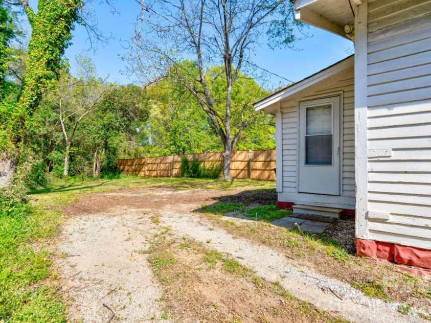 312 Clegg Street, Shelby, NC 28150.  MLS# CAR4363819, YatesRealty ID 13968. 