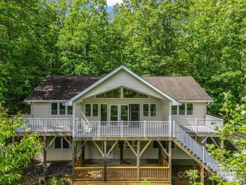 153 Old Lakey Gap Road, Black Mountain, NC 28711.  MLS# CAR4240445, YatesRealty ID 13969. 