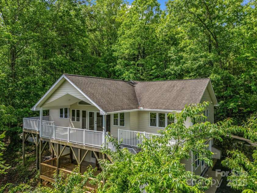 153 Old Lakey Gap Road, Black Mountain, NC 28711.  MLS# CAR4240445, YatesRealty ID 13969. 