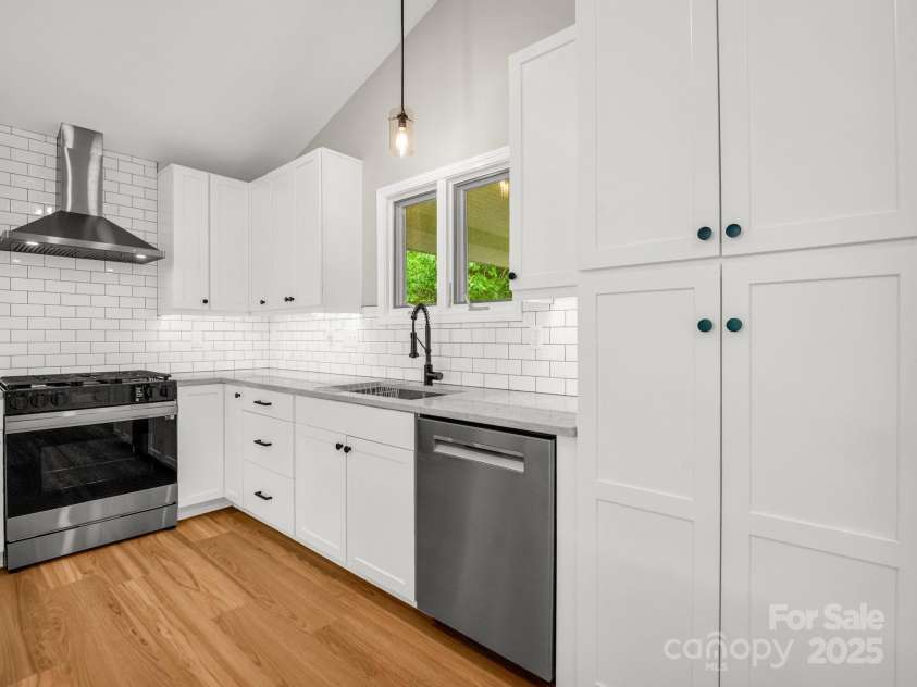 153 Old Lakey Gap Road, Black Mountain, NC 28711.  MLS# CAR4240445, YatesRealty ID 13969. 