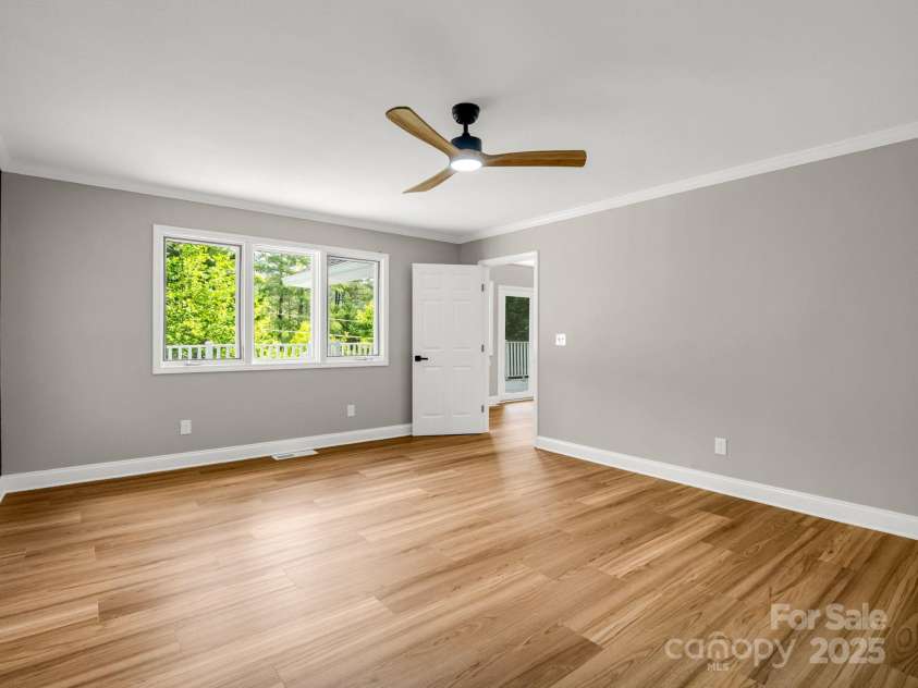 153 Old Lakey Gap Road, Black Mountain, NC 28711.  MLS# CAR4240445, YatesRealty ID 13969. 