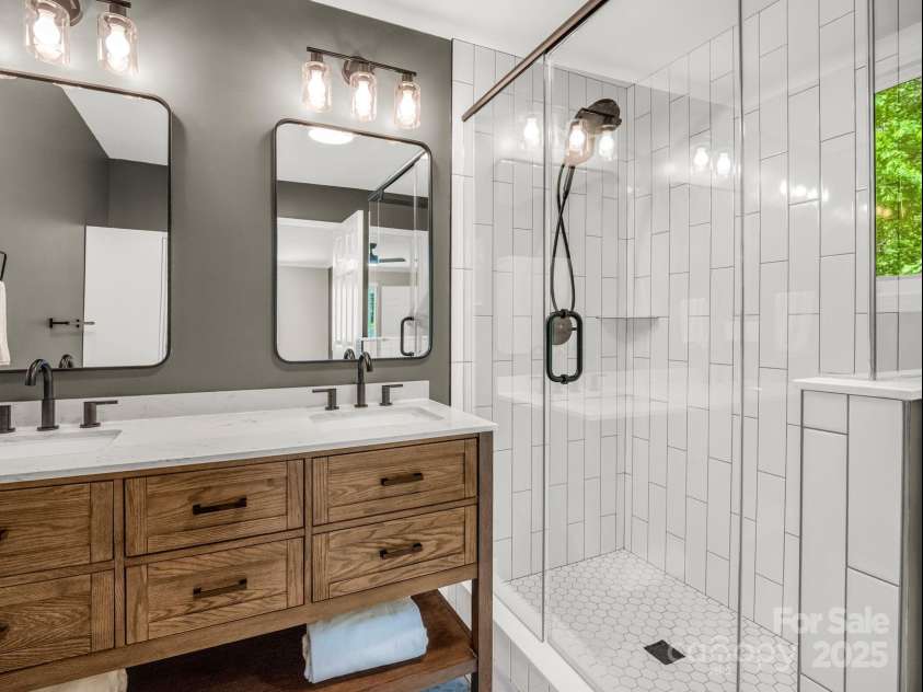 153 Old Lakey Gap Road, Black Mountain, NC 28711.  MLS# CAR4240445, YatesRealty ID 13969. 