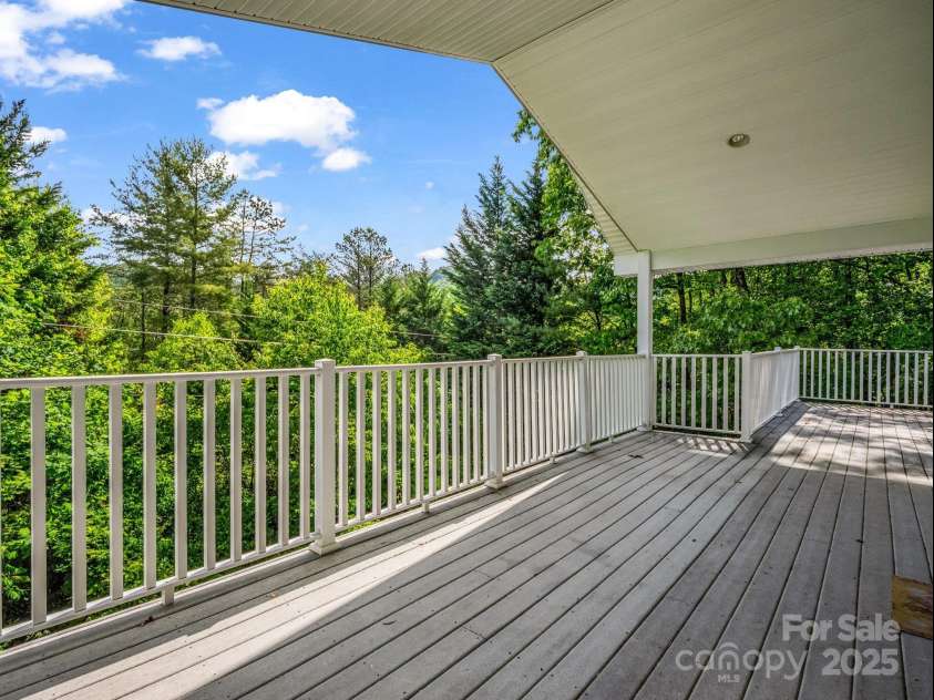 153 Old Lakey Gap Road, Black Mountain, NC 28711.  MLS# CAR4240445, YatesRealty ID 13969. 