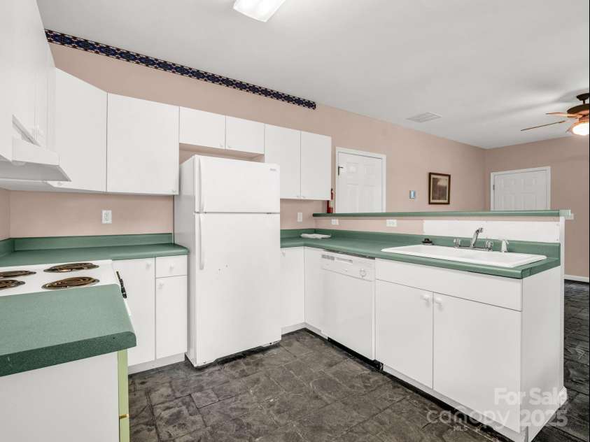 153 Old Lakey Gap Road, Black Mountain, NC 28711.  MLS# CAR4240445, YatesRealty ID 13969. 