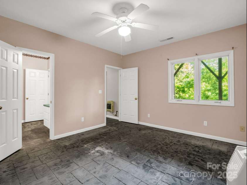 153 Old Lakey Gap Road, Black Mountain, NC 28711.  MLS# CAR4240445, YatesRealty ID 13969. 