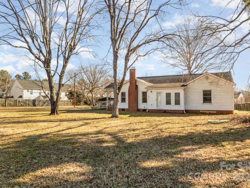1979 Charlotte Highway, Mooresville, NC 28115.  MLS# CAR4218698, YatesRealty ID 1397. 