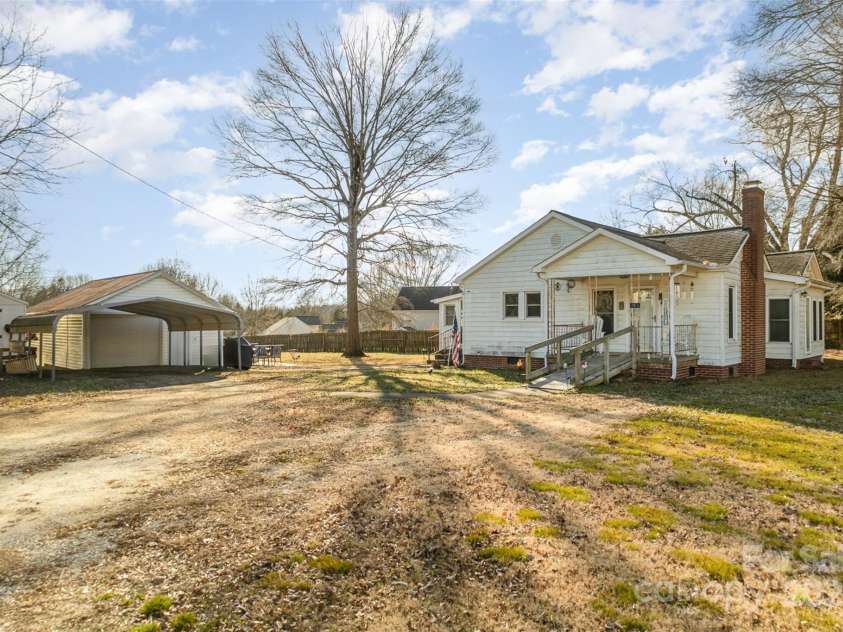 1979 Charlotte Highway, Mooresville, NC 28115.  MLS# CAR4218698, YatesRealty ID 1397. 