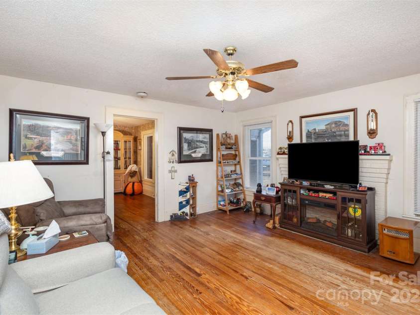 1979 Charlotte Highway, Mooresville, NC 28115.  MLS# CAR4218698, YatesRealty ID 1397. 