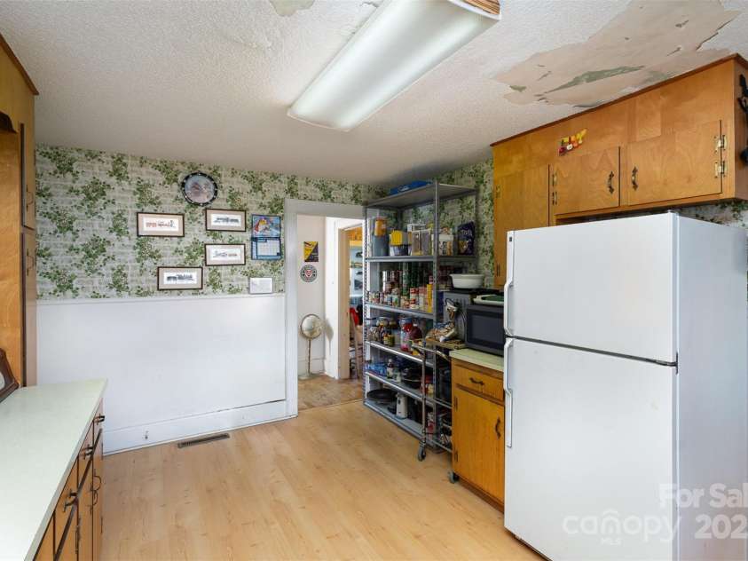 1979 Charlotte Highway, Mooresville, NC 28115.  MLS# CAR4218698, YatesRealty ID 1397. 