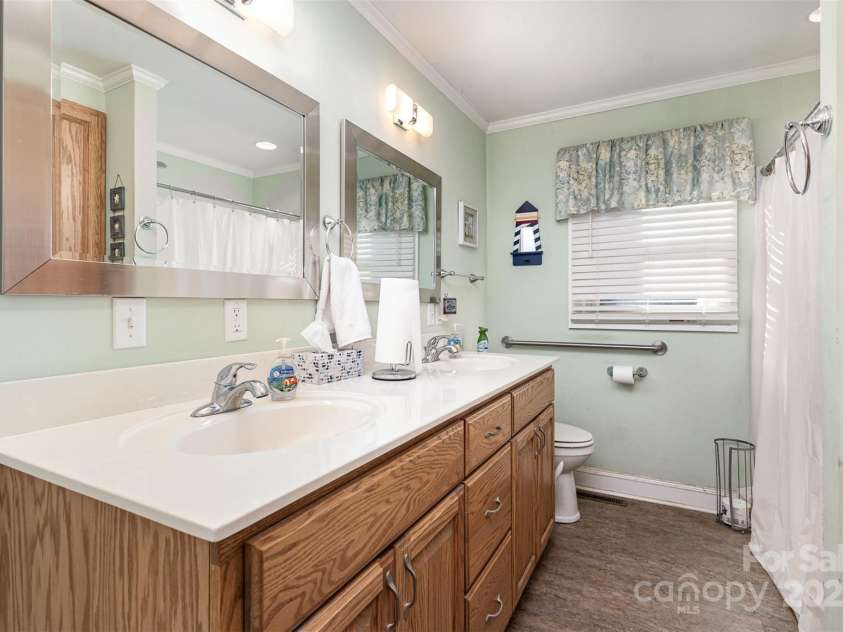 1979 Charlotte Highway, Mooresville, NC 28115.  MLS# CAR4218698, YatesRealty ID 1397. 