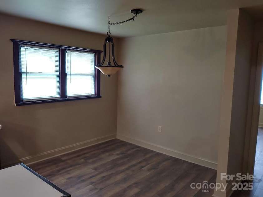 20 Frosted Lane, Burnsville, NC 28714.  MLS# CAR4226376, YatesRealty ID 1397. 