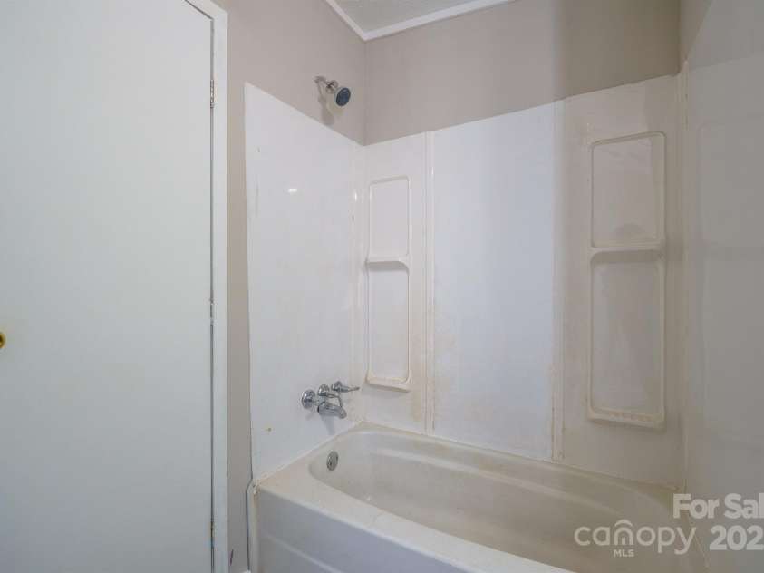 1664 Muddy Creek Road, Nebo, NC 28761.  MLS# CAR4224041, YatesRealty ID 13971. 