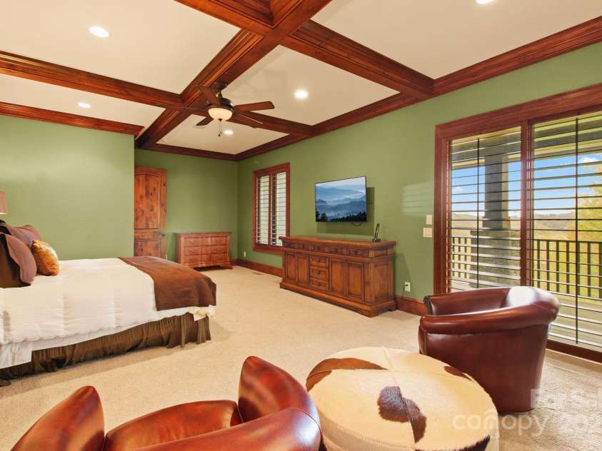 693 Thunderhill Trail, Blowing Rock, NC 28605.  MLS# CAR4253716, YatesRealty ID 13972. 