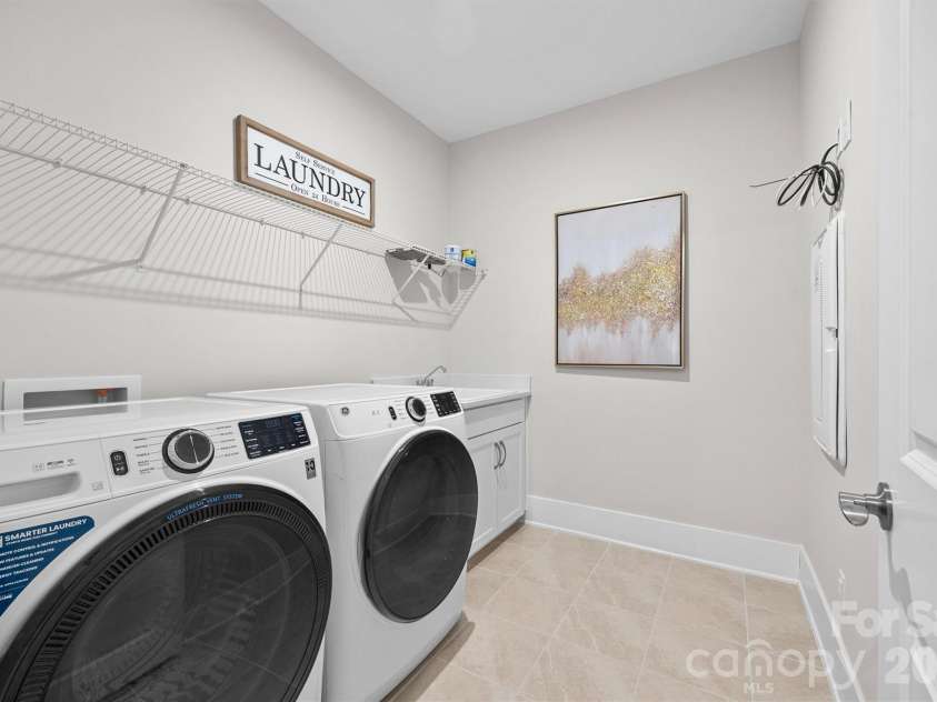 1043 Wylie Falls Lane, York, SC 29745.  MLS# CAR4338694, YatesRealty ID 13974. 