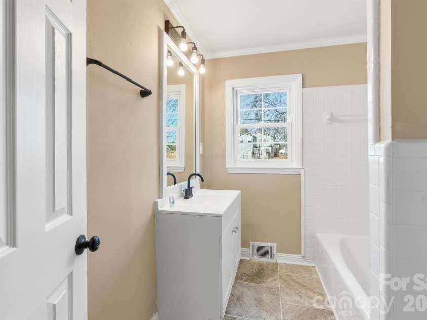 201 Northam Road, Rockingham, NC 28379.  MLS# CAR4334153, YatesRealty ID 13976. 