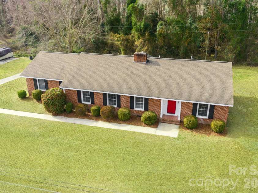 201 Northam Road, Rockingham, NC 28379.  MLS# CAR4334153, YatesRealty ID 13976. 
