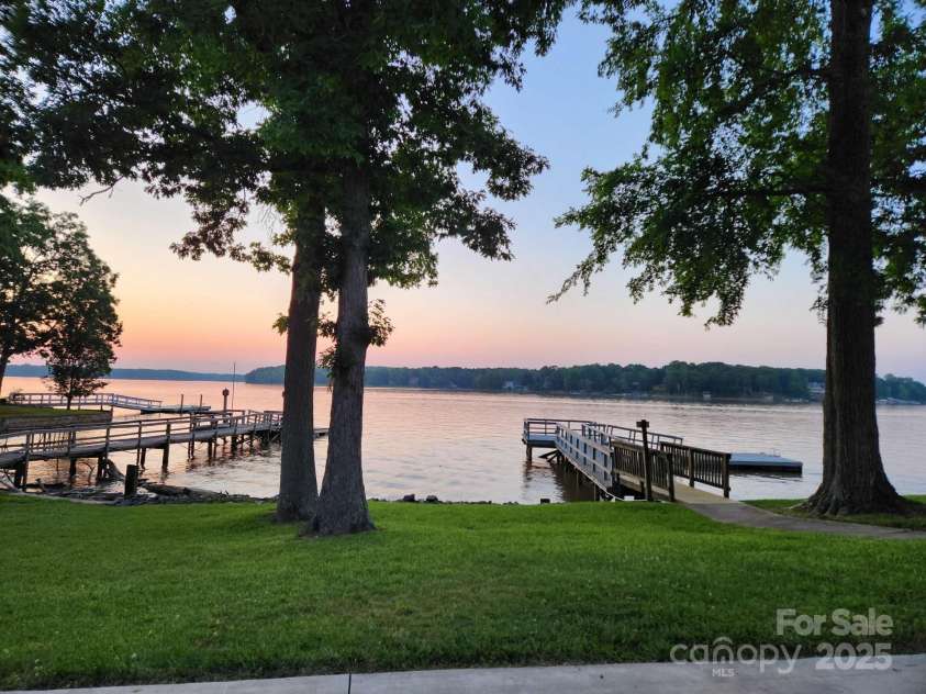 120 Ole Point Lane, Salisbury, NC 28146.  MLS# CAR4232368, YatesRealty ID 13979. 