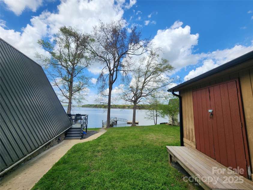 120 Ole Point Lane, Salisbury, NC 28146.  MLS# CAR4232368, YatesRealty ID 13979. 
