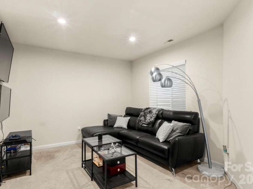 11709 Blessington Road, Huntersville, NC 28078.  MLS# CAR4352776, YatesRealty ID 13980. 