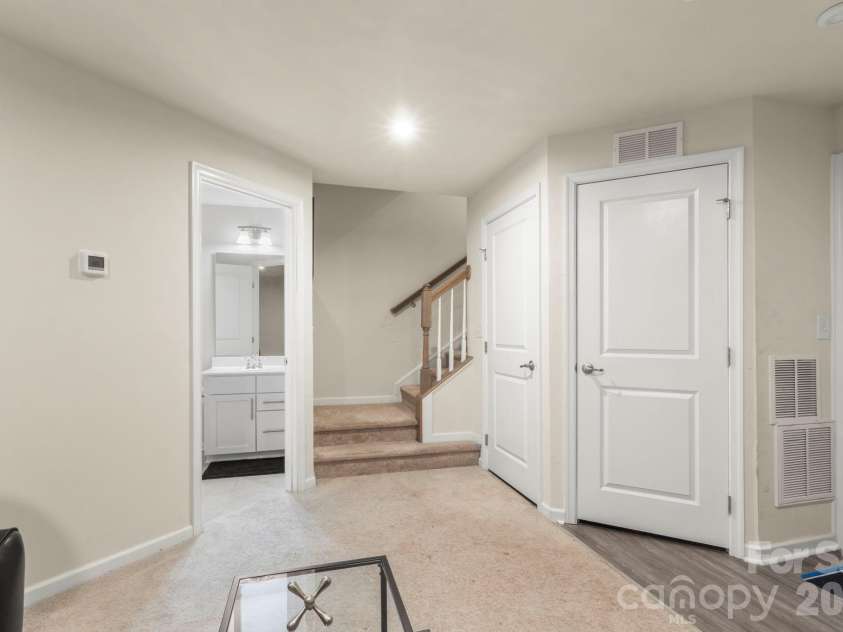 11709 Blessington Road, Huntersville, NC 28078.  MLS# CAR4352776, YatesRealty ID 13980. 
