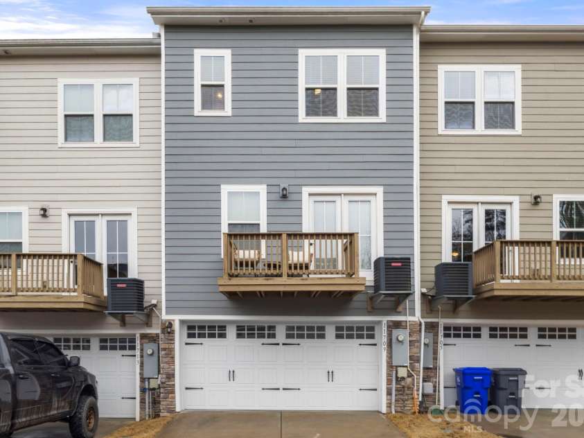 11709 Blessington Road, Huntersville, NC 28078.  MLS# CAR4352776, YatesRealty ID 13980. 