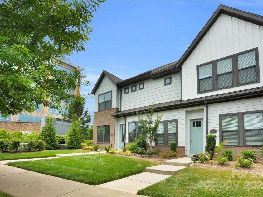 5946 Ardrey Kell Road, Charlotte, NC 28277.  MLS# CAR4258861, YatesRealty ID 13980. 