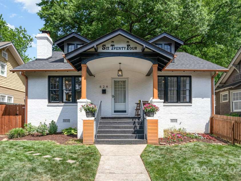 624 Oakland Avenue, Charlotte, NC 28204.  MLS# CAR4253289, YatesRealty ID 13981. 