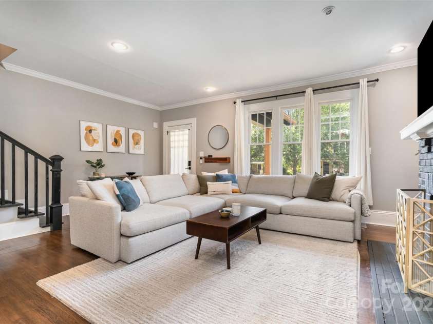 624 Oakland Avenue, Charlotte, NC 28204.  MLS# CAR4253289, YatesRealty ID 13981. 