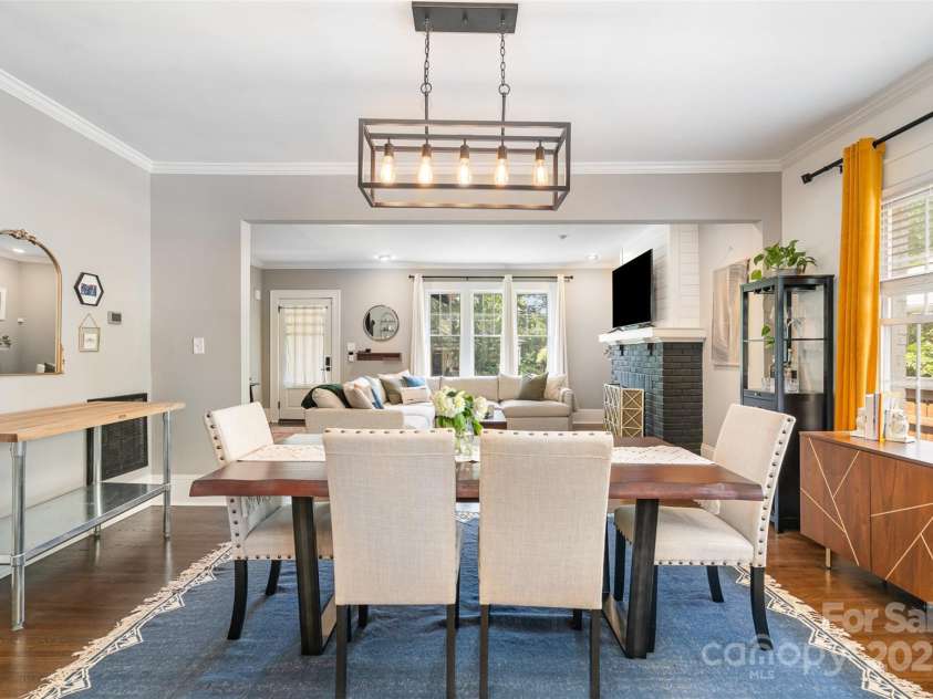 624 Oakland Avenue, Charlotte, NC 28204.  MLS# CAR4253289, YatesRealty ID 13981. 