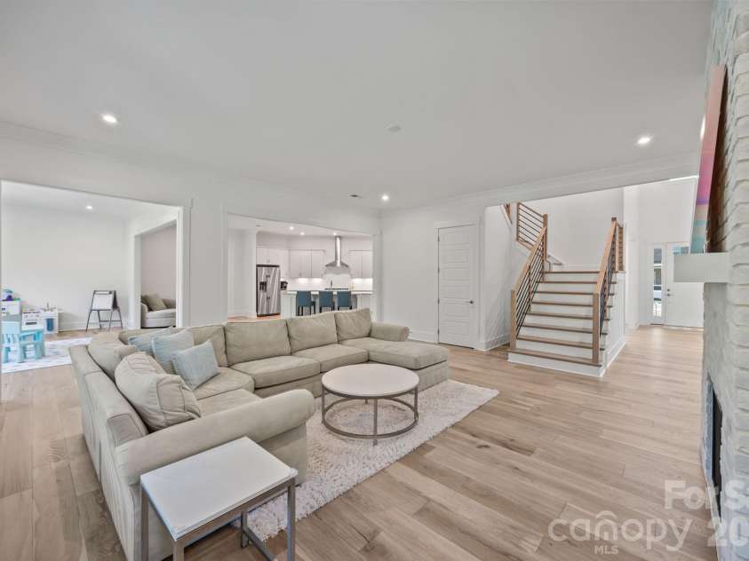 8620 Balcony Bridge Road, Huntersville, NC 28078.  MLS# CAR4370032, YatesRealty ID 13981. 