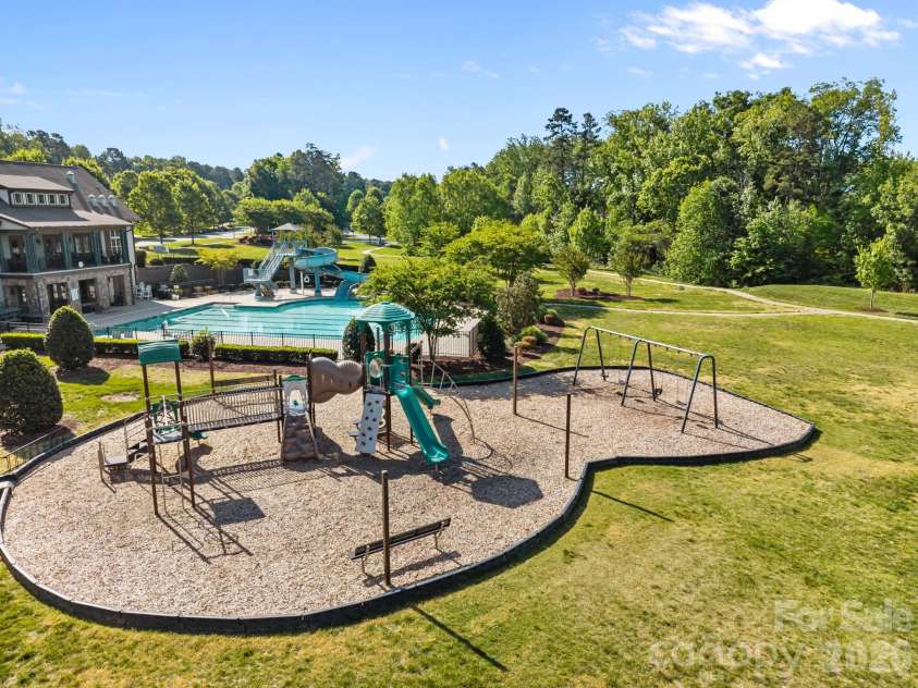 8620 Balcony Bridge Road, Huntersville, NC 28078.  MLS# CAR4370032, YatesRealty ID 13981. 