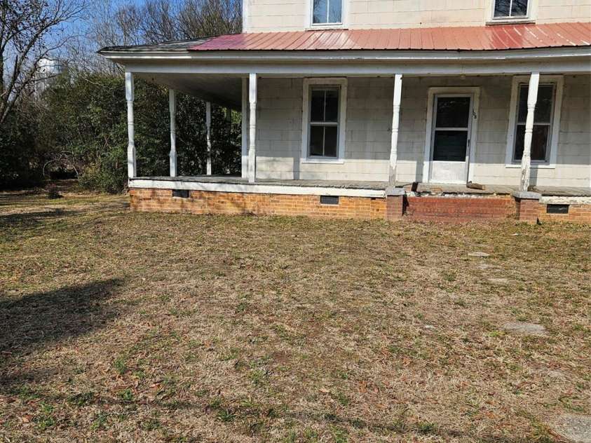 105 Second Avenue, Mount Gilead, NC 27306.  MLS# CAR4253693, YatesRealty ID 13982. 