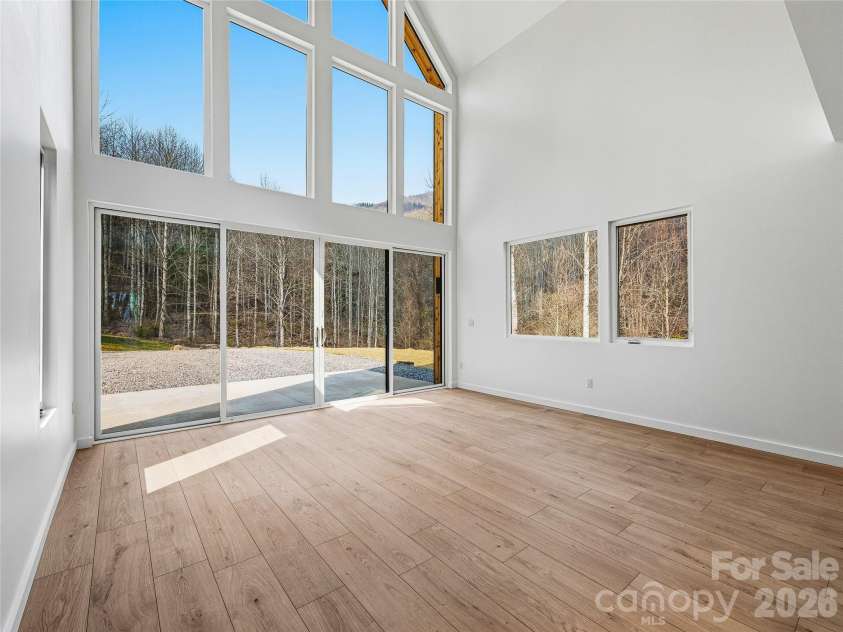 710 Kendal Drive, Leicester, NC 28748.  MLS# CAR4362024, YatesRealty ID 13982. 