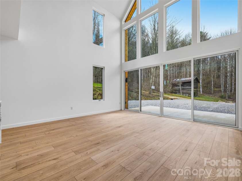 710 Kendal Drive, Leicester, NC 28748.  MLS# CAR4362024, YatesRealty ID 13982. 