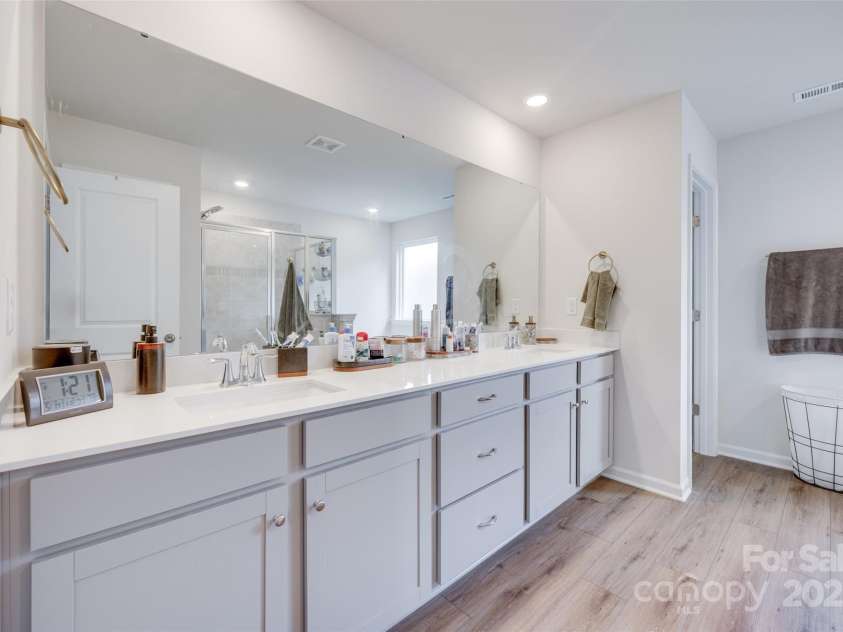 3101 Virginia Trail Court, Fort Mill, SC 29715.  MLS# CAR4259389, YatesRealty ID 13983. 