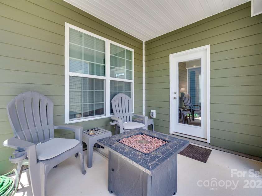 3101 Virginia Trail Court, Fort Mill, SC 29715.  MLS# CAR4259389, YatesRealty ID 13983. 