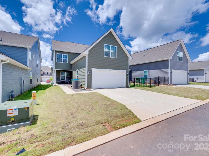 3101 Virginia Trail Court, Fort Mill, SC 29715.  MLS# CAR4259389, YatesRealty ID 13983. 